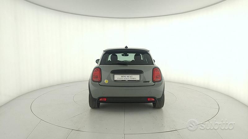 Occasion Mini Cooper 75 kW (102 ch) 2022 Gris Citadine