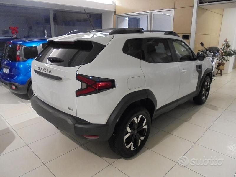Nuova Dacia Duster Extreme 131 CV (96 kW) 2025 Bianco SUV
