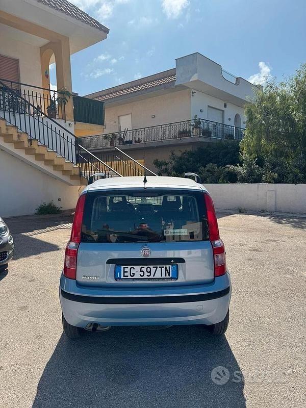 Usata Fiat Panda Emotion 69 CV (50 kW) 2011 Blu Utilitaria