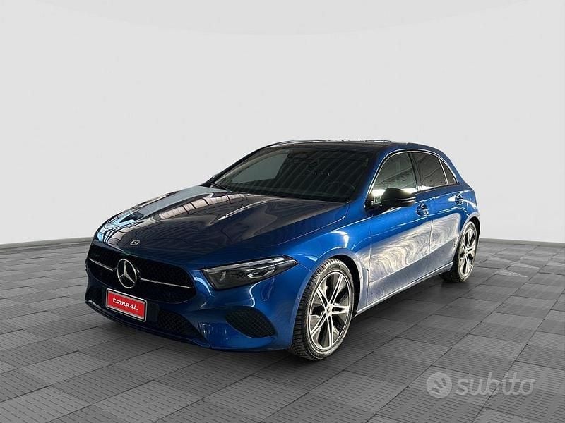 Usata Mercedes A180 Advanced 115 CV (84 kW) 2025 Blu Berlina