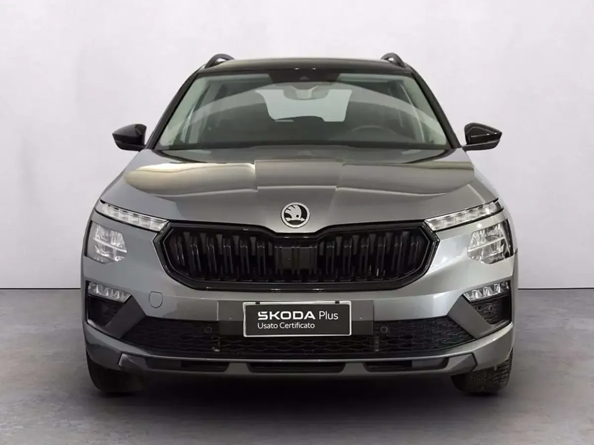 Usata Skoda Kamiq 150 CV (110 kW) 2025 Grigio graphite metallizzato n SUV