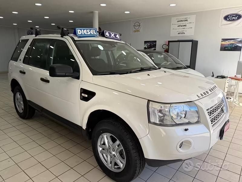 Usata Land Rover Freelander 2 HSE 160 CV (117 kW) 2009 Bianco SUV