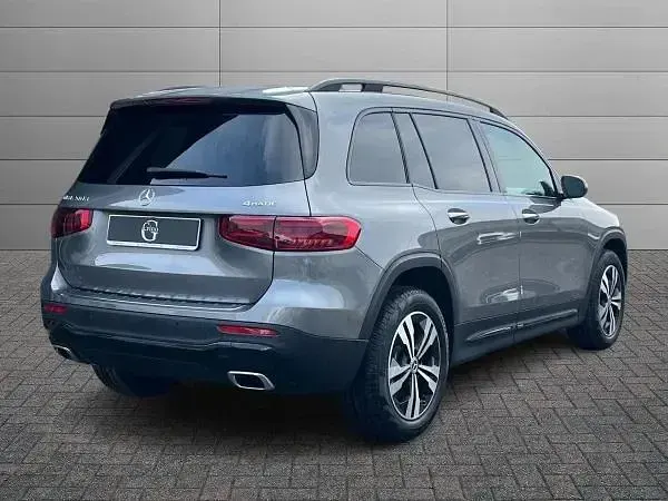 Nuova Mercedes GLB200 Advanced Plus 150 CV (110 kW) 2026 Mountain grau metallic SUV