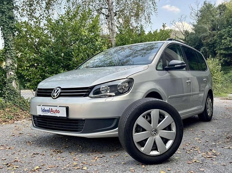 Grigio Usata 2013 VW Touran Comfortline Monovolume | 7690 € (Buon prezzo) - Immagine 1/4