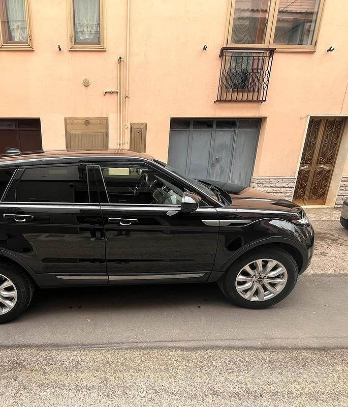 Usata Land Rover Range Rover evoque 2018 Nero SUV
