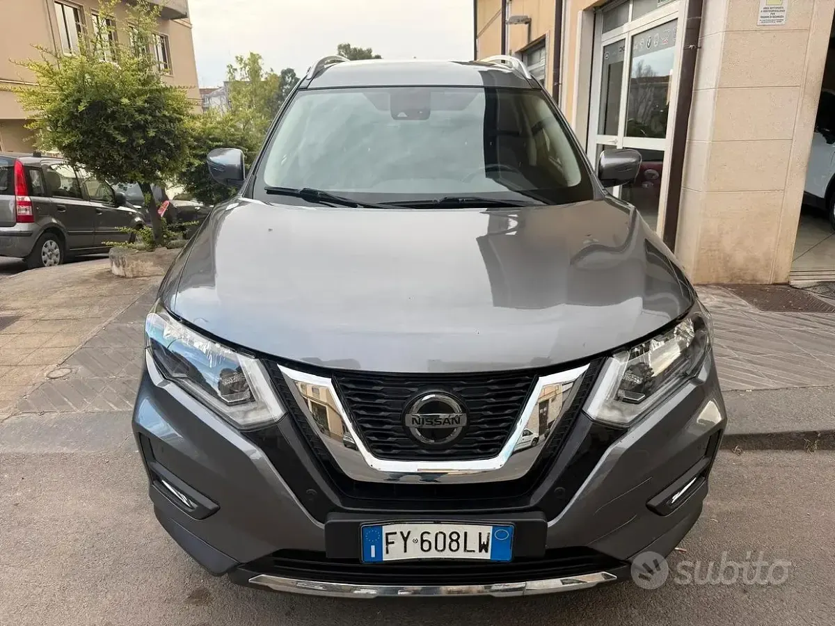 Usata Nissan X-Trail Tekna 150 CV (110 kW) 2019 Grigio SUV