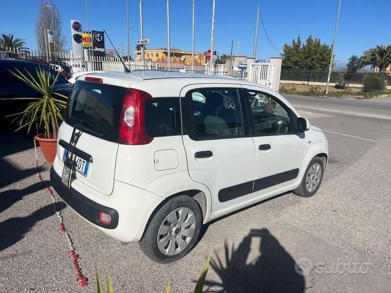 Usata Fiat Panda Lounge 95 CV (69 kW) 2016 Bianco metallizzato Utilitaria