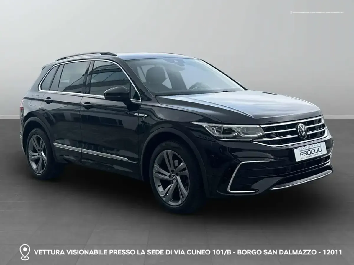 Usata VW Tiguan R-line 150 CV (110 kW) 2023 2t nero perlato SUV