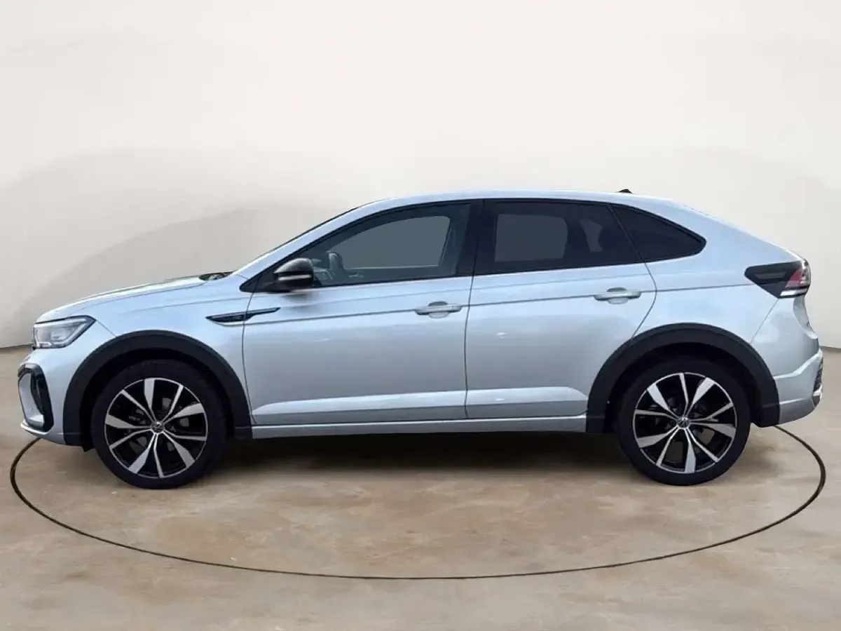 Usata VW Taigo R-line 116 CV (85 kW) 2024 Beige SUV