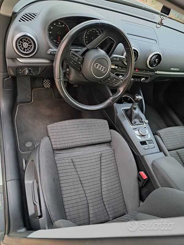 Usata Audi A3 Sport 116 CV (85 kW) 2018 Grigio Berlina