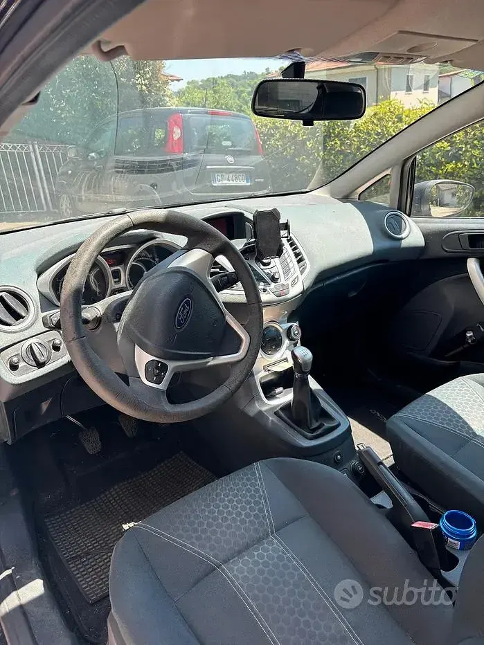 Usata Ford Fiesta Titanium 82 CV (60 kW) 2010 Nero Utilitaria
