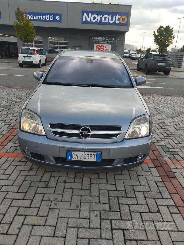 Usata Opel Vectra 120 CV (88 kW) 2004 Grigio Station wagon