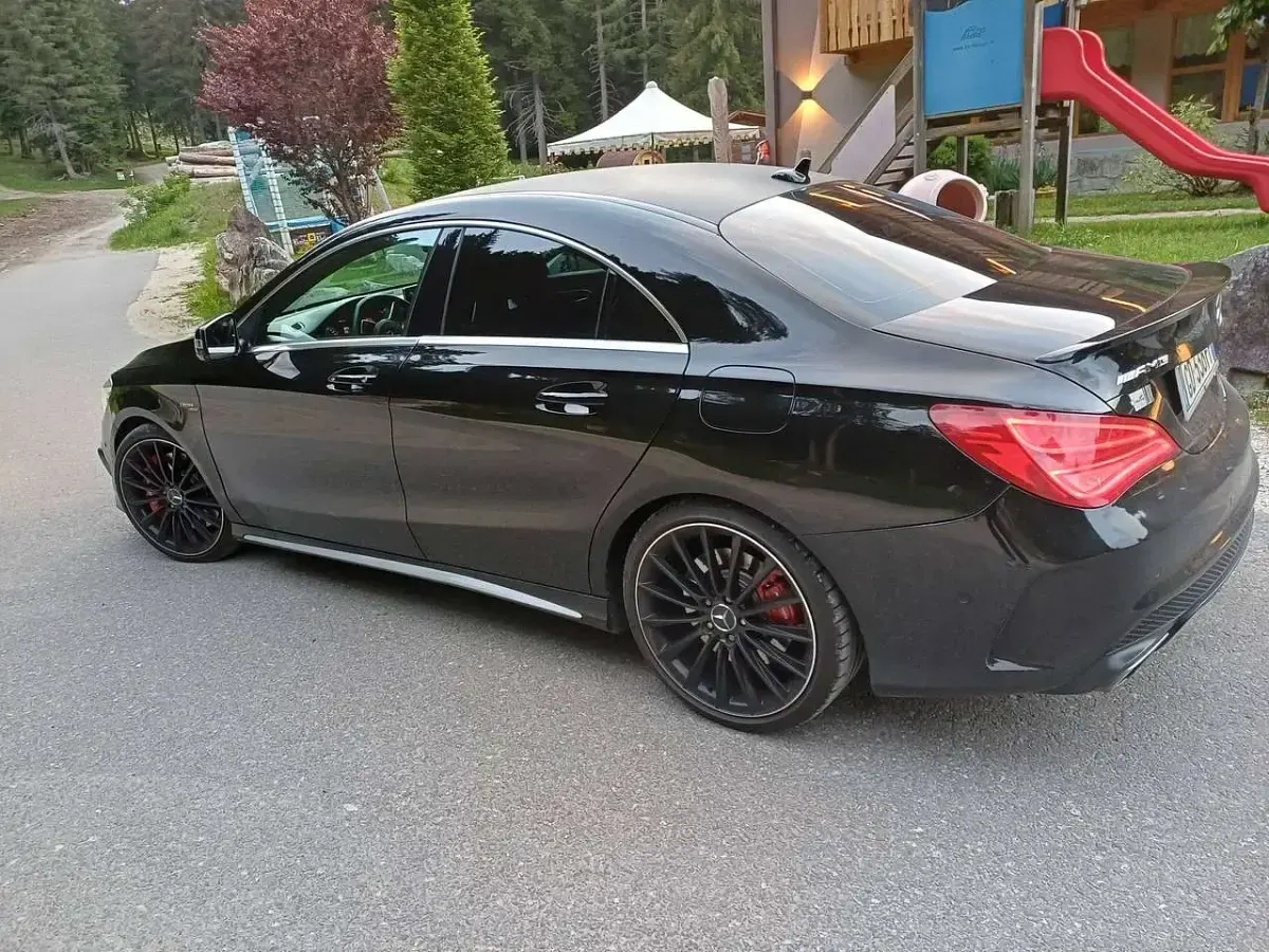 Usata Mercedes CLA45 AMG AMG 381 CV (280 kW) 2016 Nero