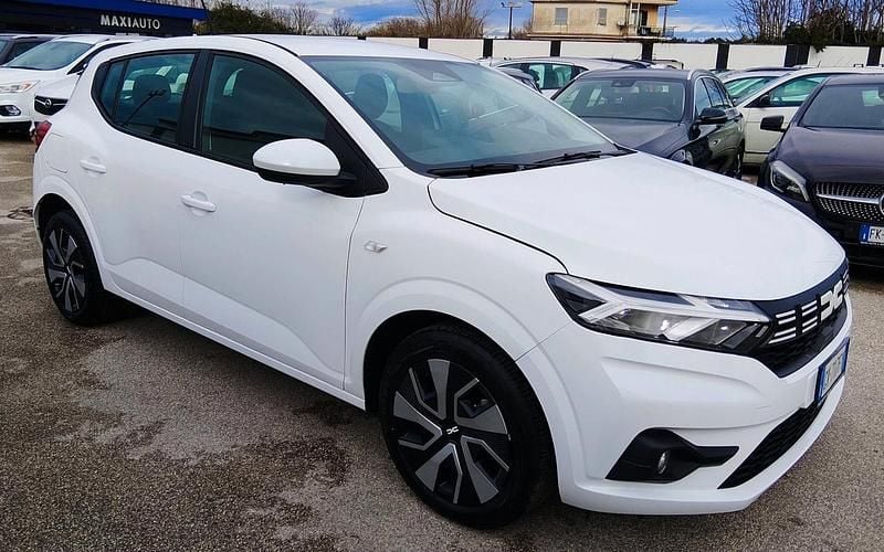 Usata Dacia Sandero Expression 66 CV (48 kW) 2024 Bianco Berlina