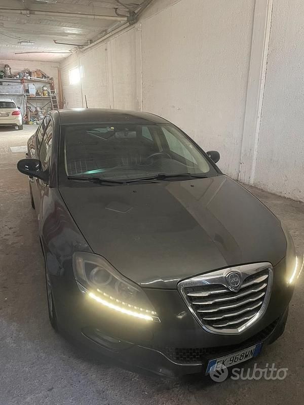 Usata Lancia Delta 2011 Grigio Utilitaria