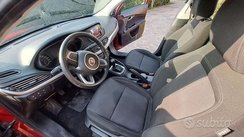 Usata Fiat Tipo Easy 95 CV (69 kW) 2016 Rosso Berlina