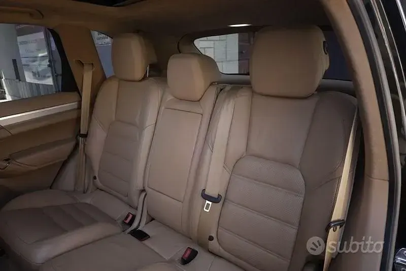 Usata Porsche Cayenne Turbo 500 CV (367 kW) 2012 Nero SUV