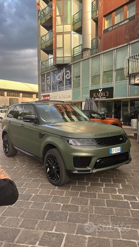 Verde Usata 2021 Land Rover Range Rover Sport SUV | 44.000 € (Buon prezzo) - Immagine 1/4