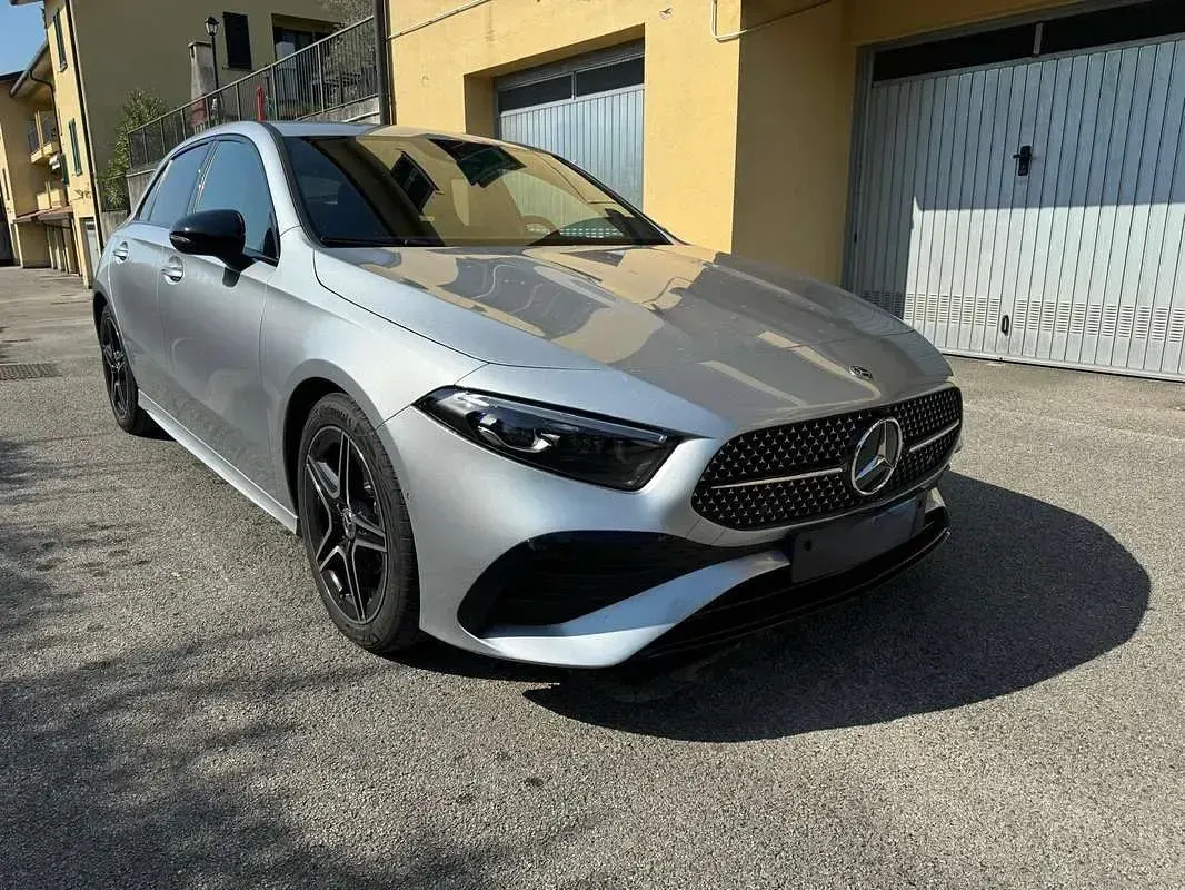 Nuova Mercedes A180 AMG Line Premium 116 CV (85 kW) 2026 Berlina