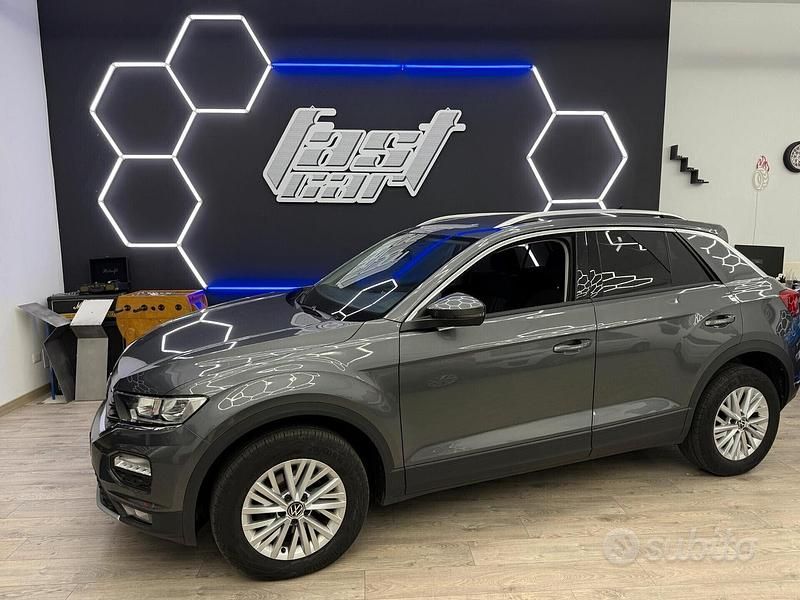 Usata VW T-Roc Advance 116 CV (85 kW) 2021 Grigio SUV