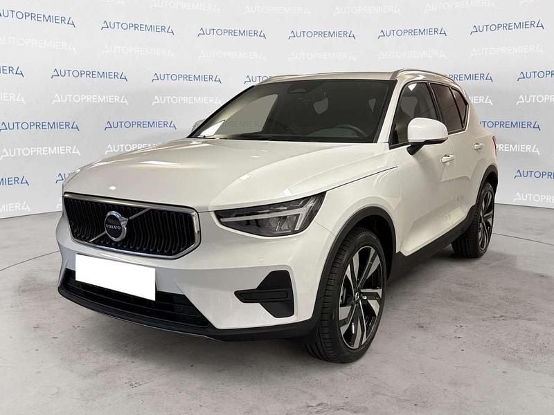 Azzurro Nuova 2025 Volvo XC40 Core SUV | 39.500 € (Molto cara) - Immagine 1/4