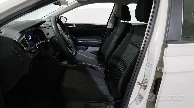 Usata VW Polo 95 CV (69 kW) 2022 Grigio Utilitaria