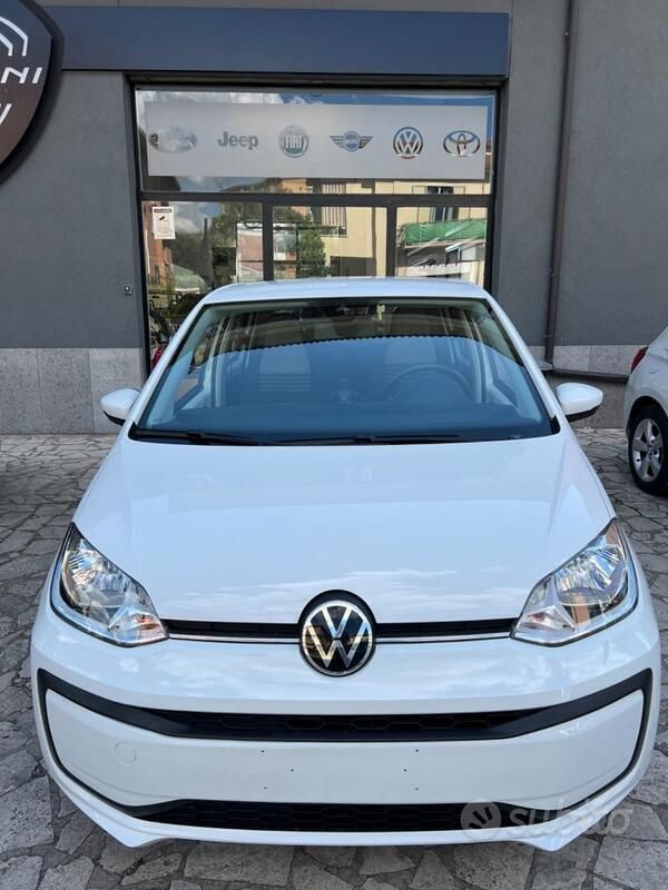 Usata VW up! move up! 65 CV (47 kW) 2021 Bianco Utilitaria