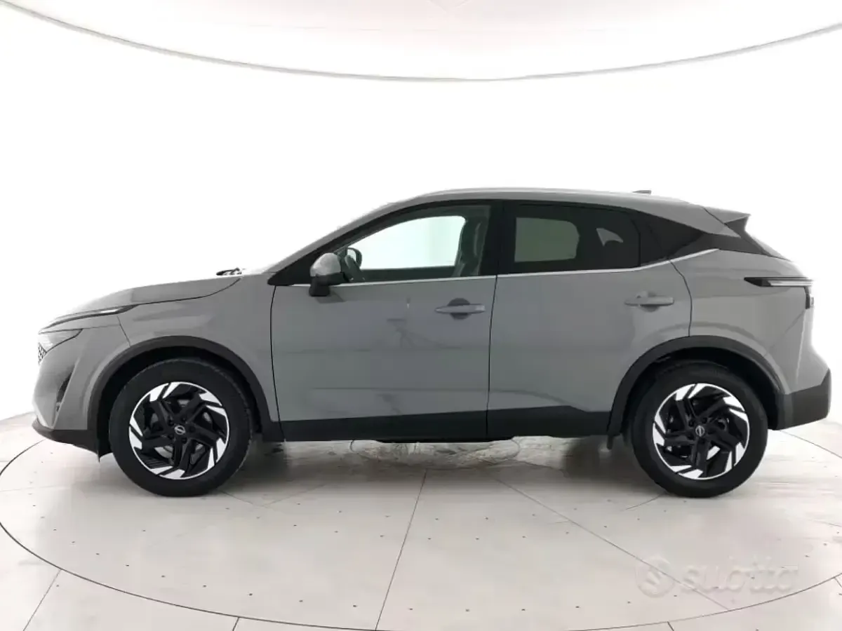 Usata Nissan Qashqai N-Connecta 158 CV (116 kW) 2025 Ceramic grey SUV