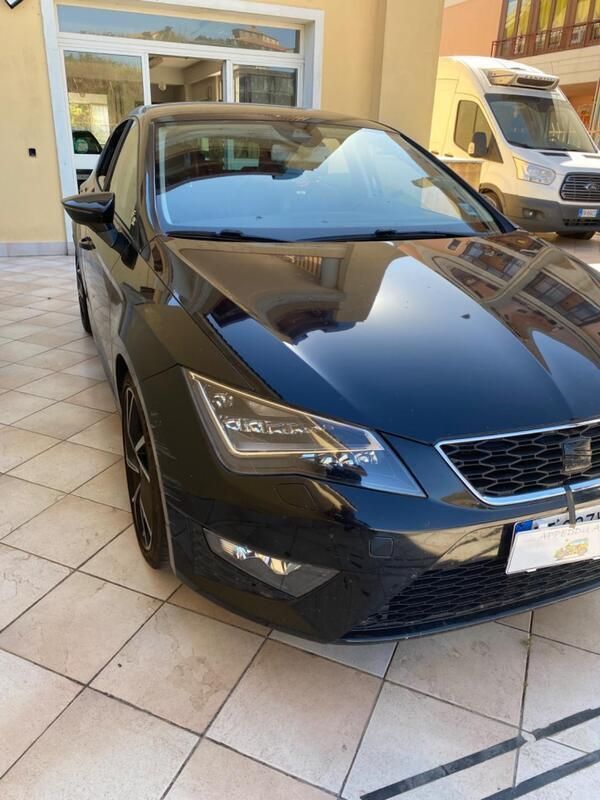 Nero Usata 2014 Seat Leon FR Tre volumi | 12.500 € (Molto cara) - Immagine 1/4