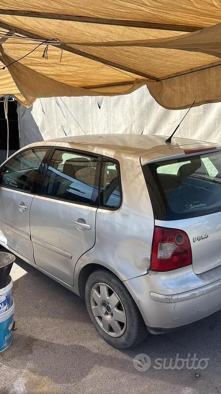 Grigio Usata 2003 VW Polo Due volumi | 1300 € (Ottimo prezzo) - Immagine 1/4