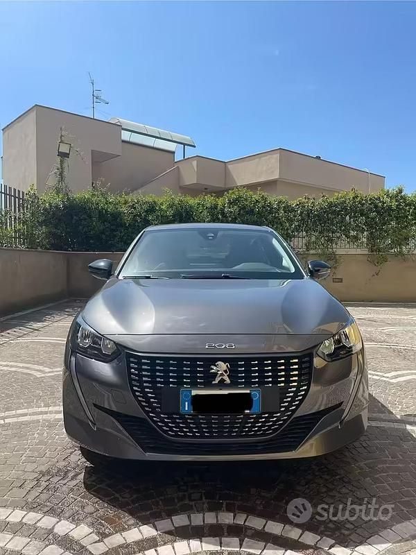 Usata Peugeot 208 Active 75 CV (55 kW) 2023 Grigio Utilitaria
