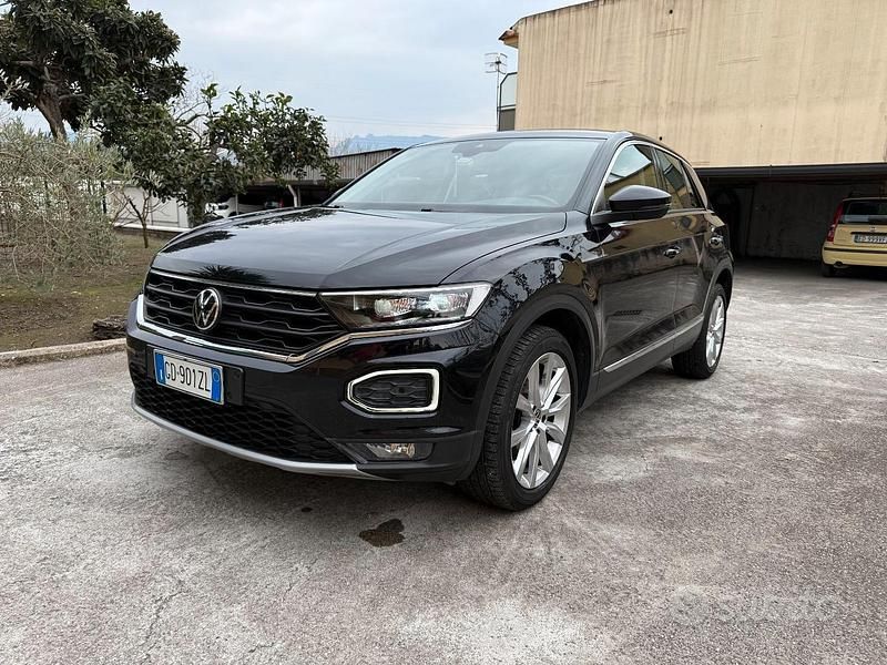 Usata VW T-Roc Advance 116 CV (85 kW) 2021 Nero SUV
