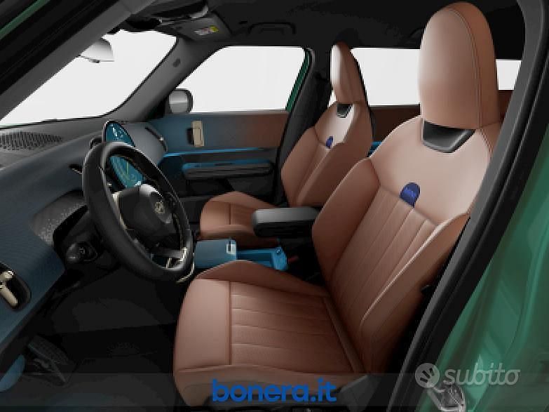 Nuova Mini Countryman Favoured 169 CV (124 kW) 2025 Verde SUV