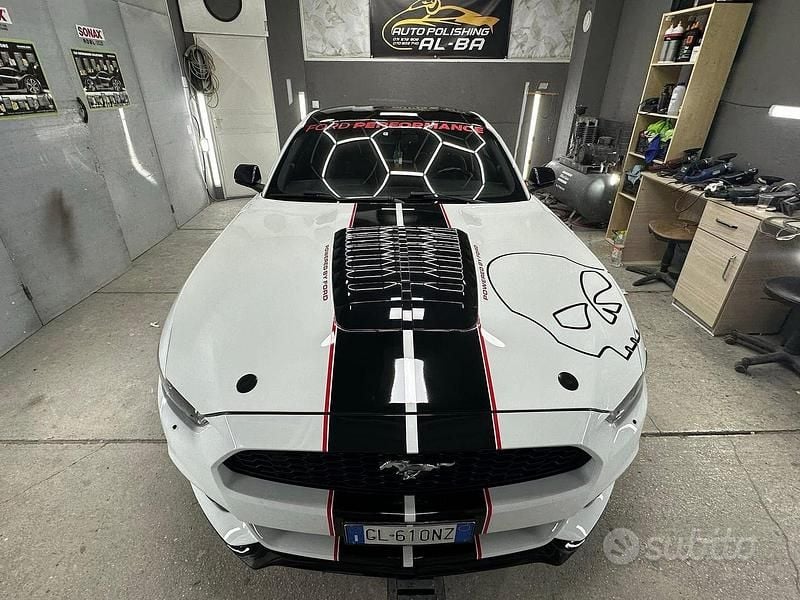 Usata Ford Mustang Fastback 309 CV (227 kW) 2016 Bianco Coupé
