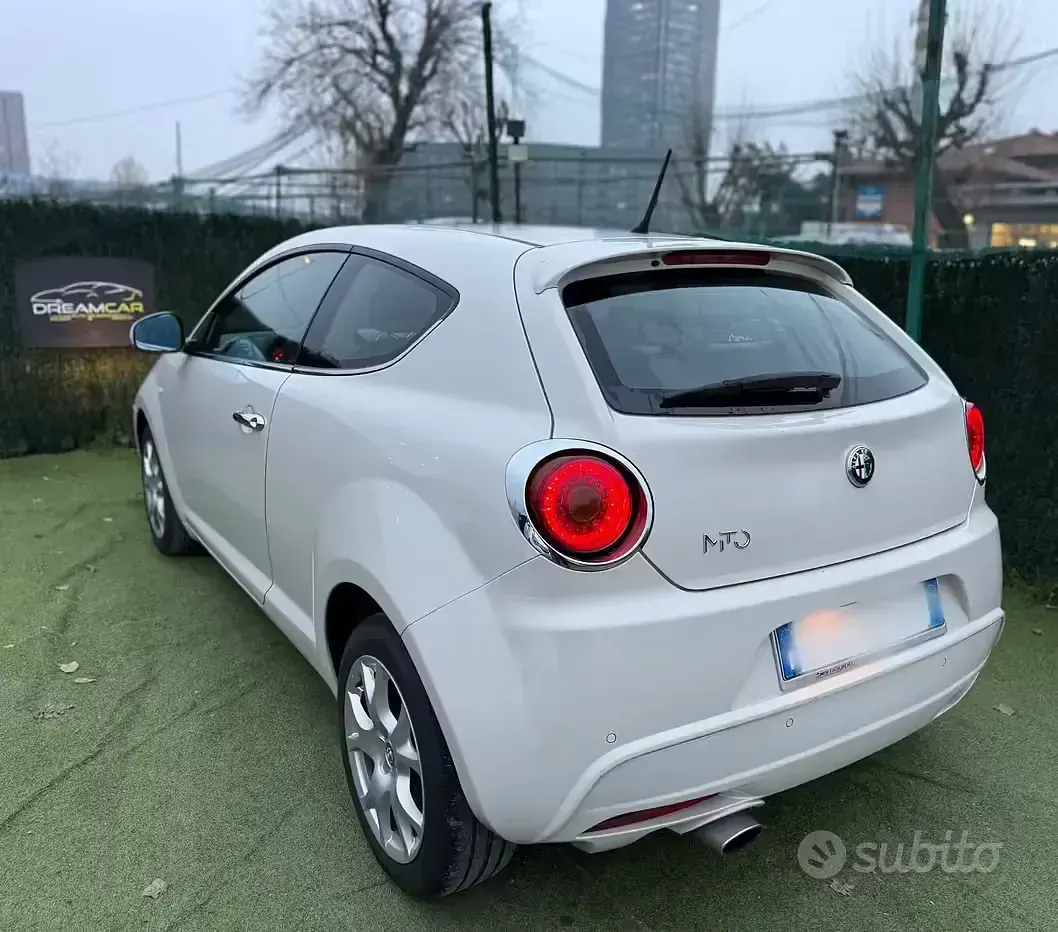 Begagnad Alfa Romeo MiTo 120 HK (88 kW) 2011 Vit Halvkombi