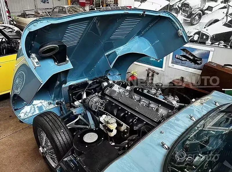 Usata Jaguar E-Type 265 CV (194 kW) 1960 Blu Cabrio