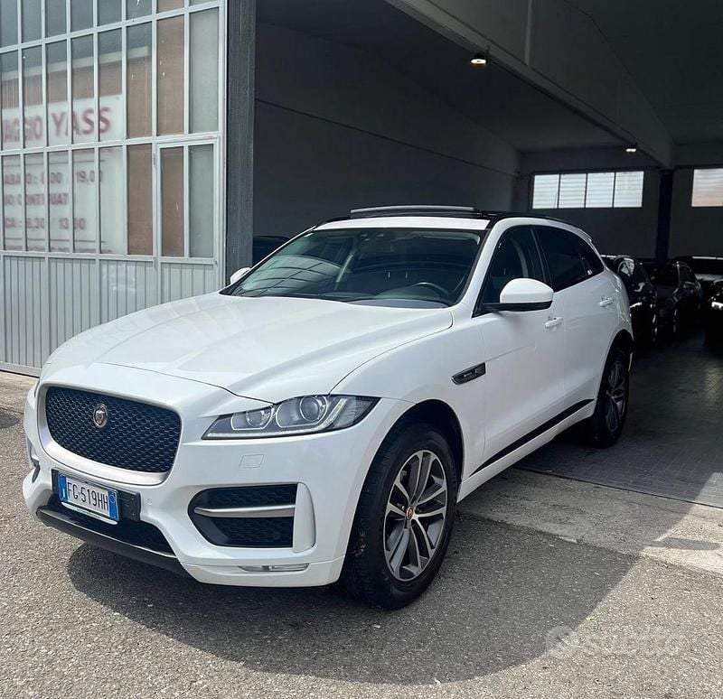Usata Jaguar F-Pace Portfolio 180 CV (132 kW) 2016 Bianco SUV