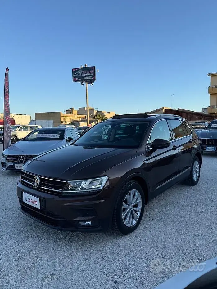 Usata VW Tiguan Style 150 CV (110 kW) 2017 Marrone SUV