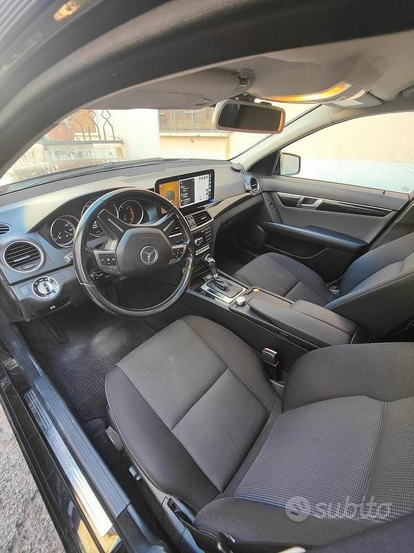 Usata Mercedes C200 136 CV (100 kW) 2013 Nero Berlina