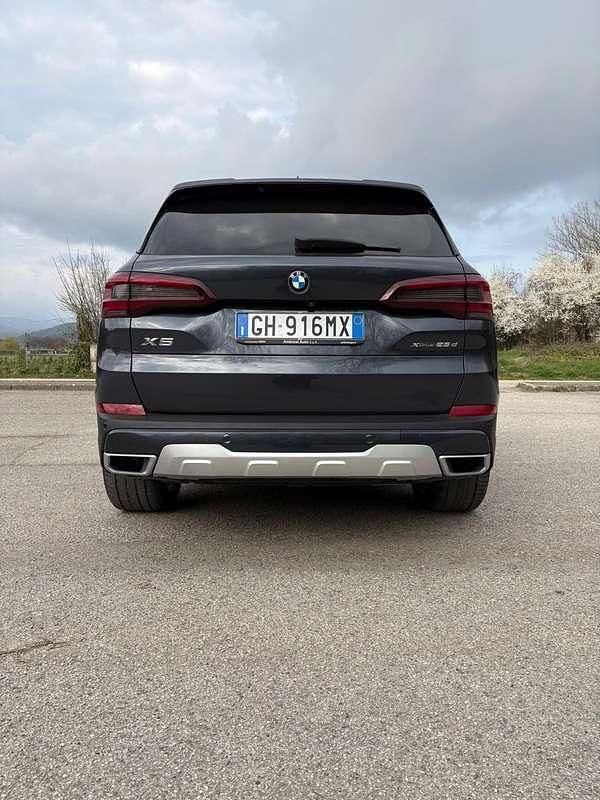 Usata BMW X5 Comfort Edition 231 CV (169 kW) 2022 Grigio SUV