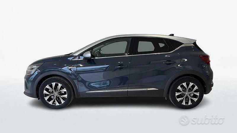 Usata Renault Captur Techno 143 CV (105 kW) 2023 Blu/azzurro SUV