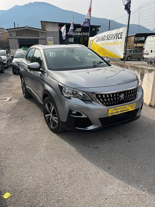 Usata Peugeot 3008 Allure 130 CV (95 kW) 2019 Grigio SUV
