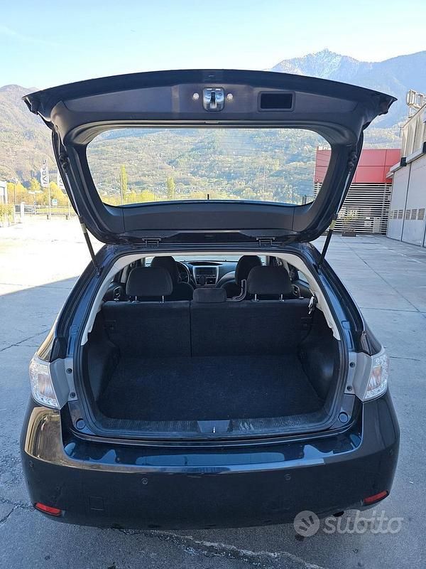 Usata Subaru Impreza 107 CV (78 kW) 2009 Grigio Berlina