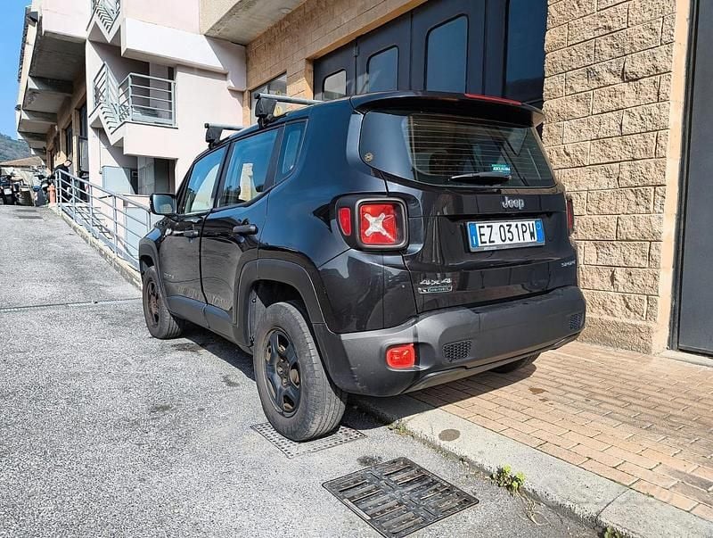 Używany Jeep Renegade 120 KM (88 kW) 2015 Czarny SUV