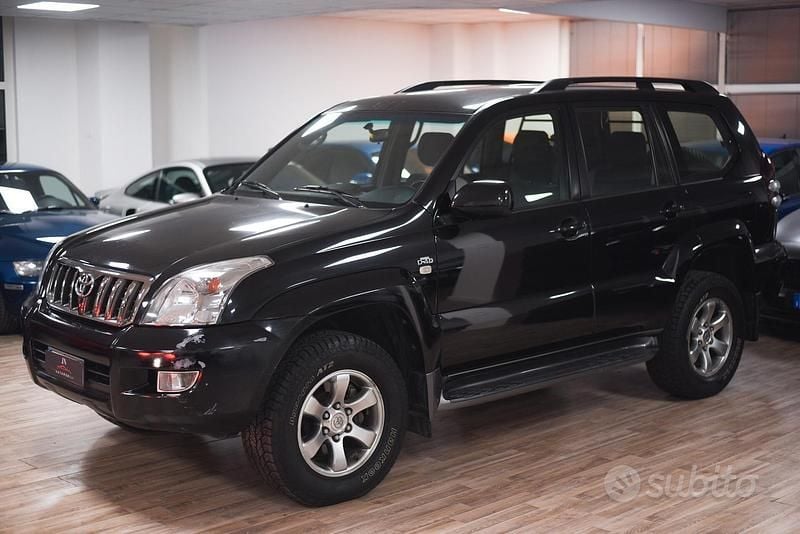 Nero Usata 2008 Toyota Land Cruiser Sol SUV | 25.999 € (Buon prezzo) - Immagine 1/4