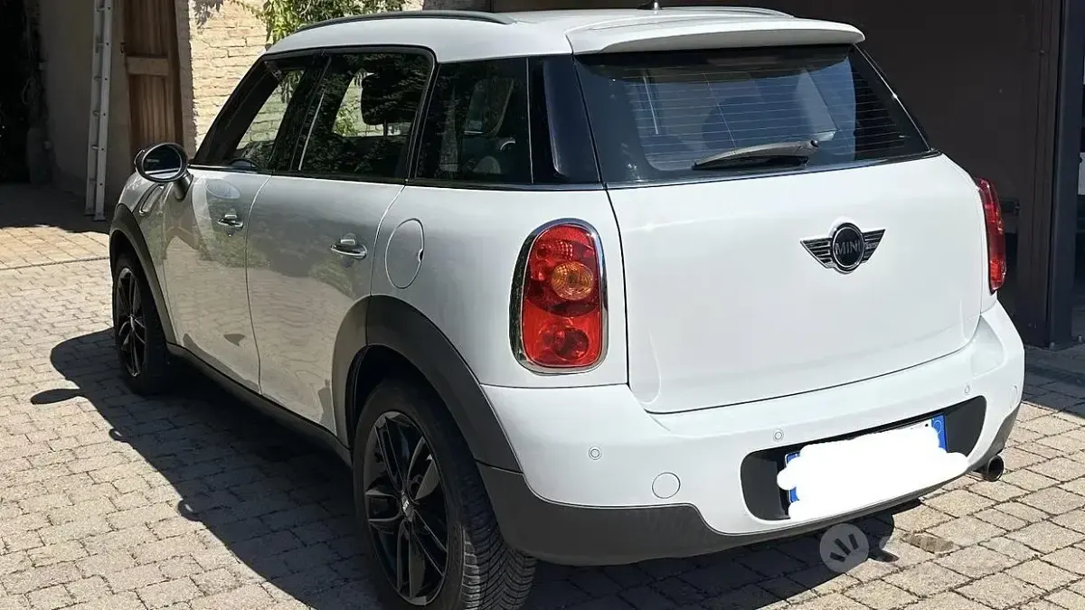 Usata Mini One Countryman 122 CV (89 kW) 2014 Bianco SUV