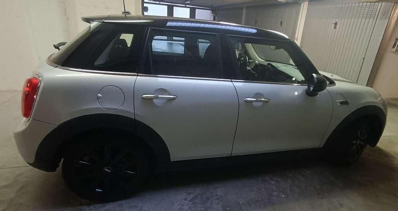 Usata Mini Cooper D Business 116 CV (85 kW) 2016 Utilitaria