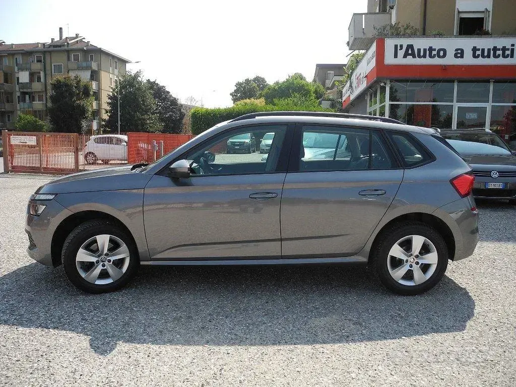 Usata Skoda Kamiq Ambition 110 CV (80 kW) 2022 Grigio SUV