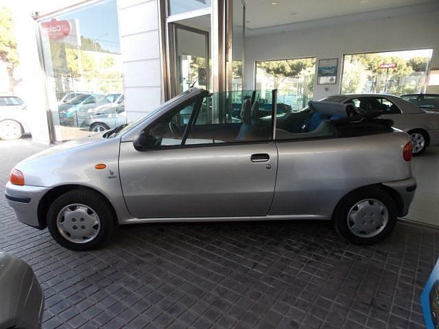Usata Fiat Punto Cabriolet S 60 CV (44 kW) 1997 Argento Cabrio
