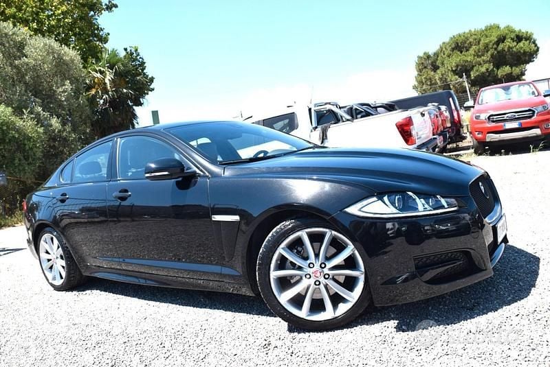 Usata Jaguar XF R-Sport 163 CV (119 kW) 2015 Nero Berlina